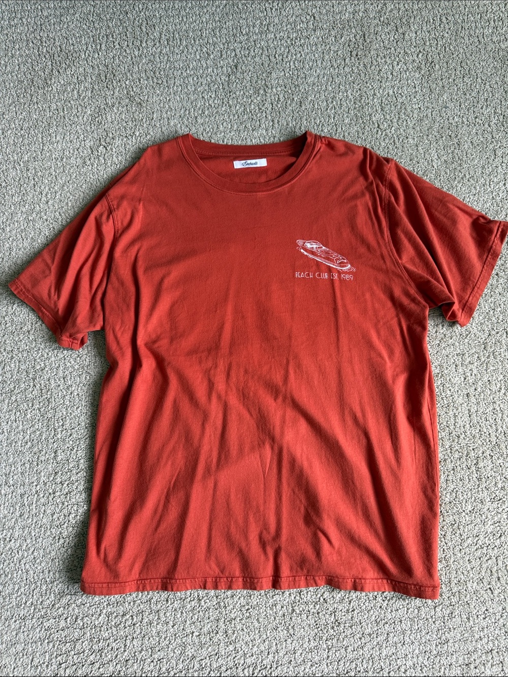 Enchante Mens  Short Sleeve Beach Club Graphic T-Shirt - Rust